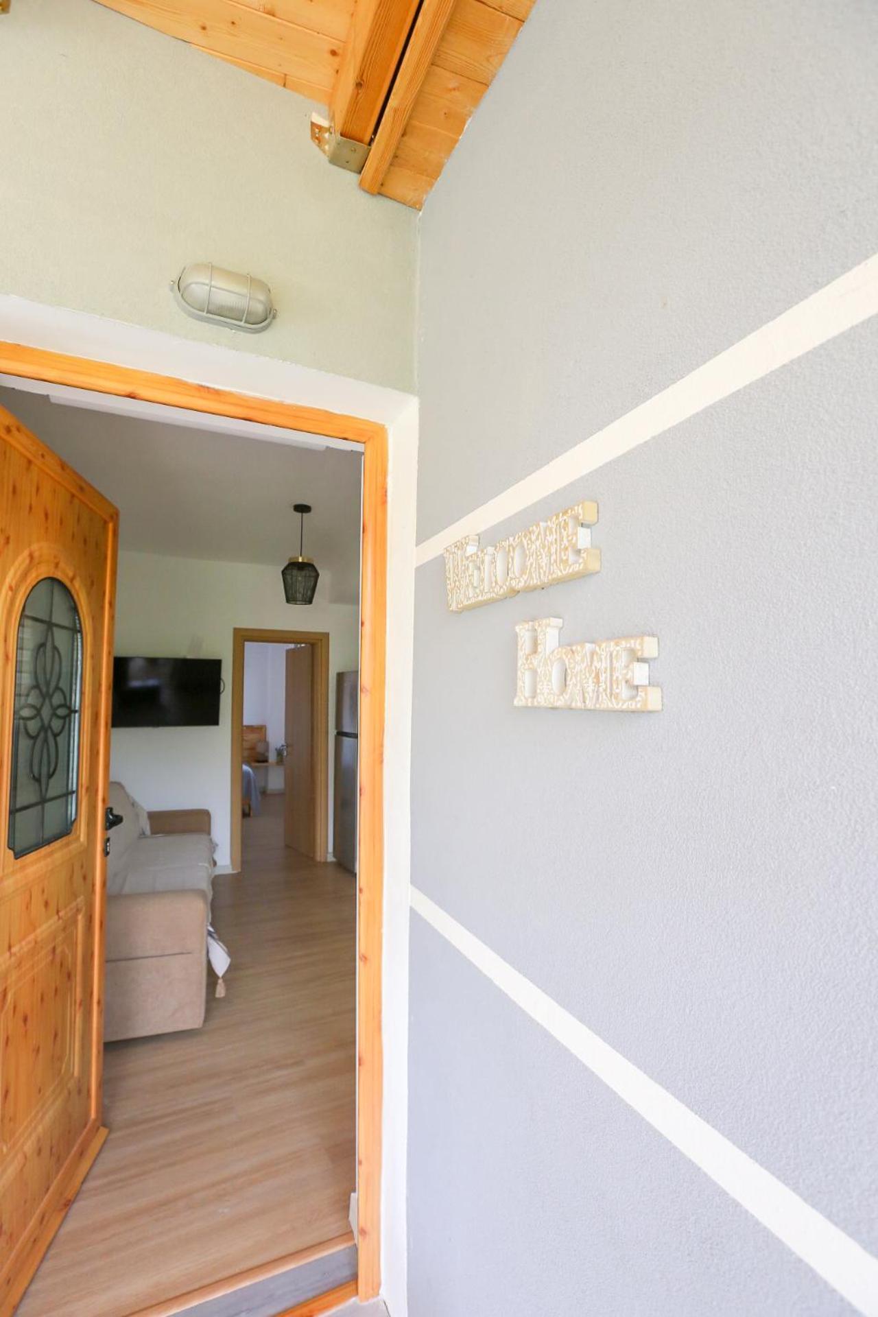 Village View Apartments Химар Екстериор снимка