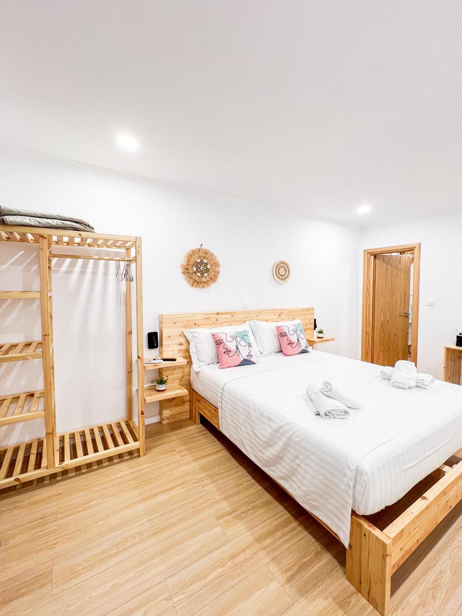 Village View Apartments Химар Екстериор снимка